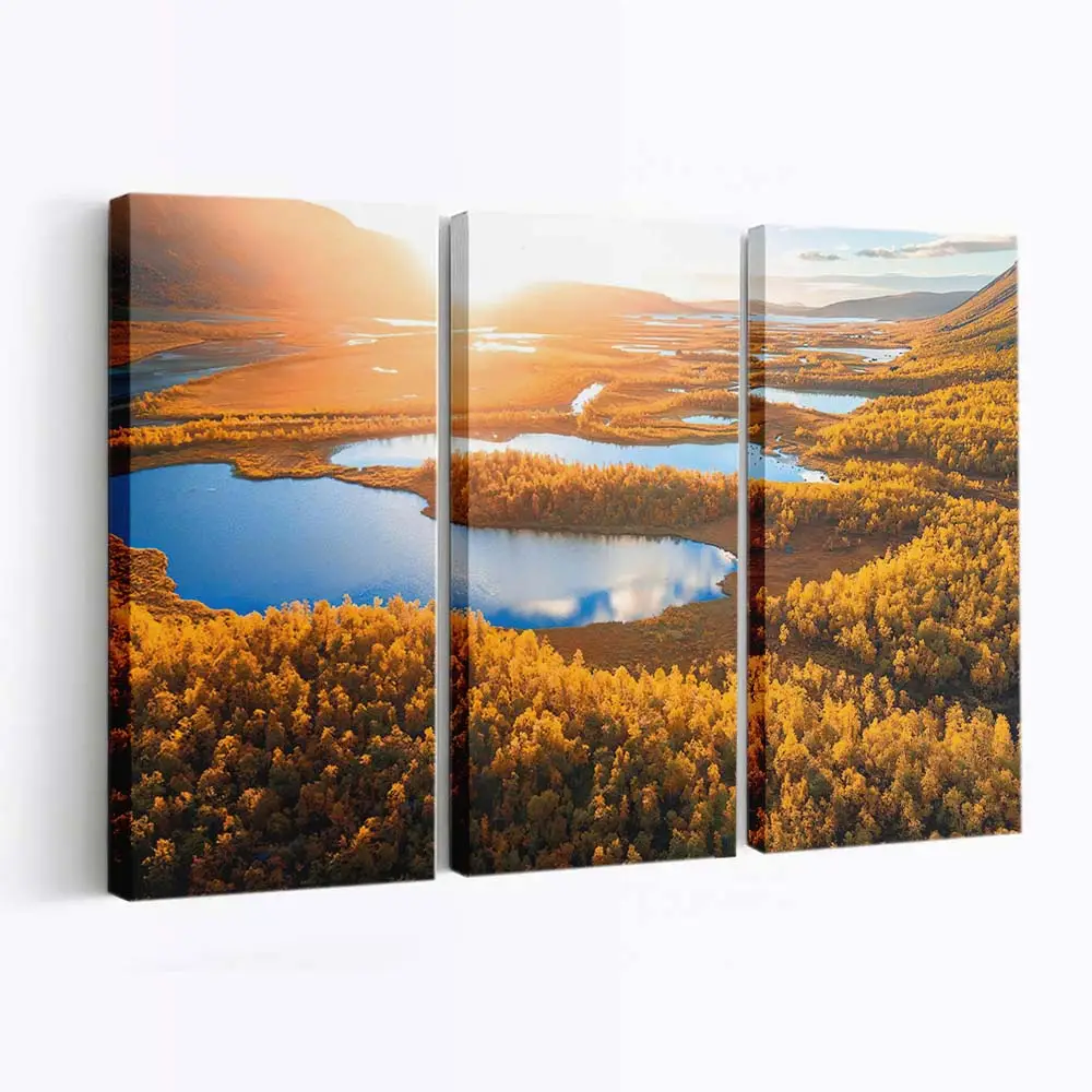 Malerisches Goldenes Herbsttal Leinwandbild