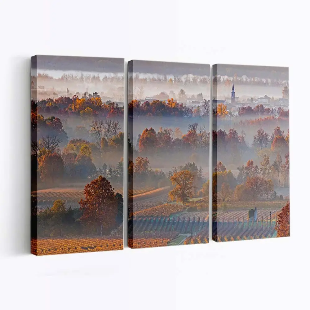 Nebliges Herbstliches Weindorf Leinwandbild