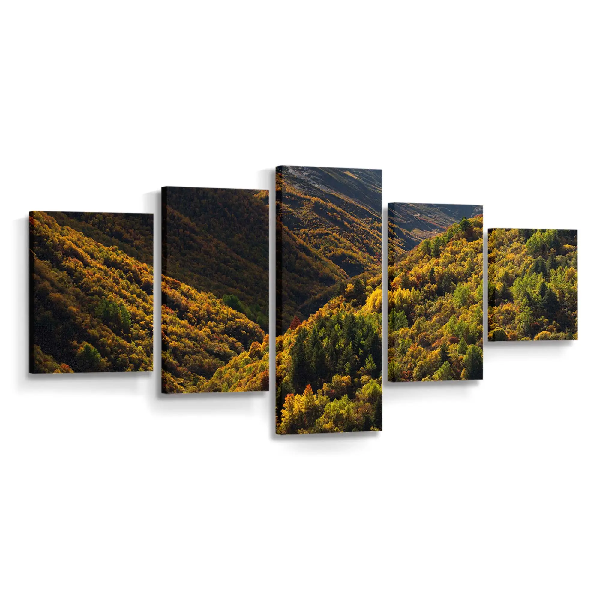 Herbstfarben In Uschguli Georgien Leinwandbild