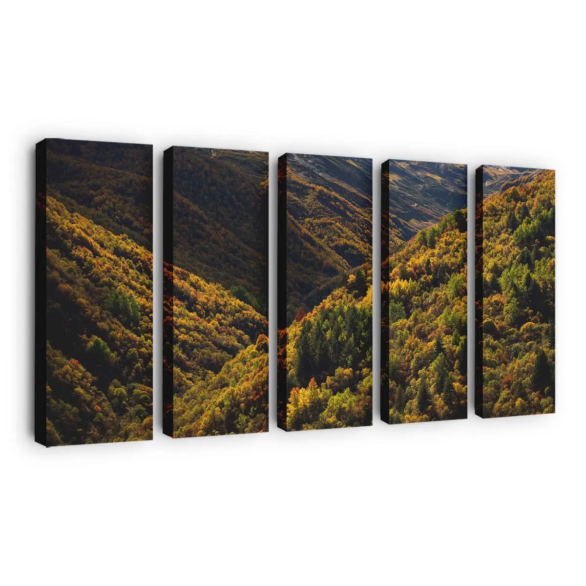Herbstfarben In Uschguli Georgien Leinwandbild