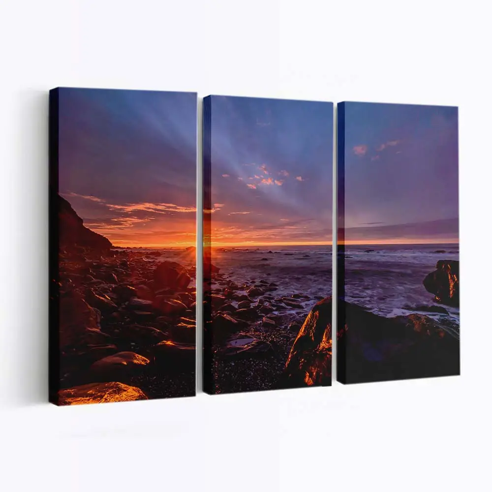 Glitzernde Wasseroberfläche Beim Sonnenuntergang am Strand Leinwandbild