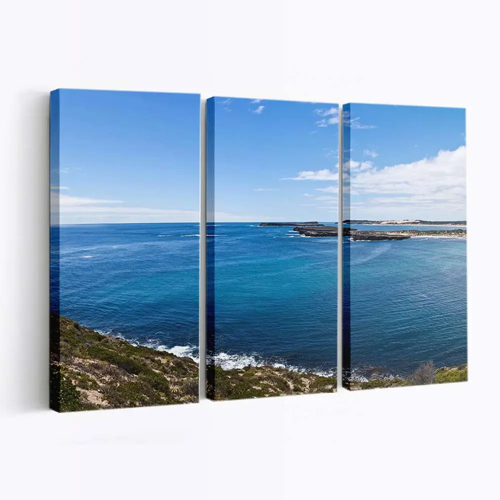 Panoramalandschaft einer Küstenbucht Leinwandbild