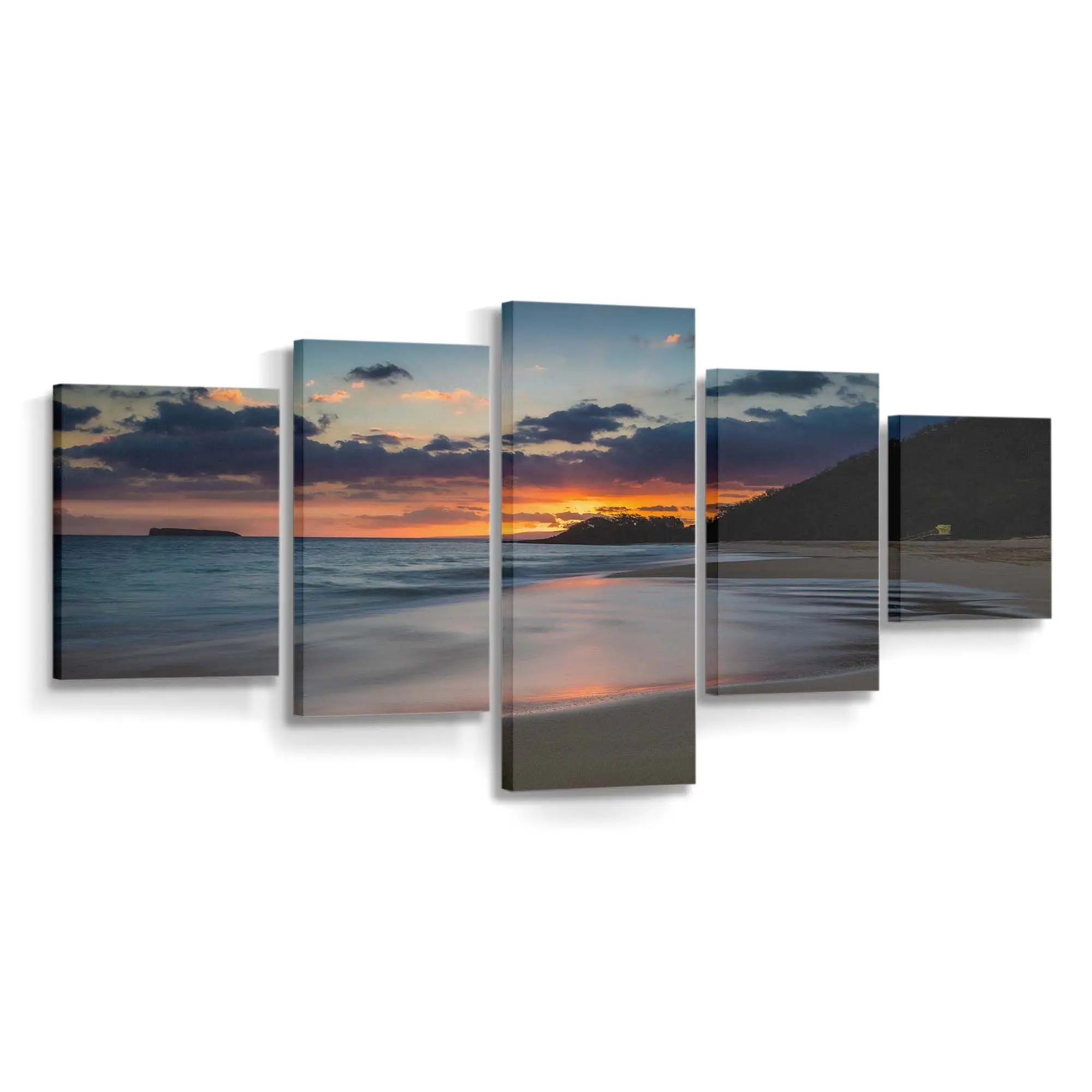 Farbenfrohe Sonnenuntergangslandschaft am Meeresstrand Leinwandbild