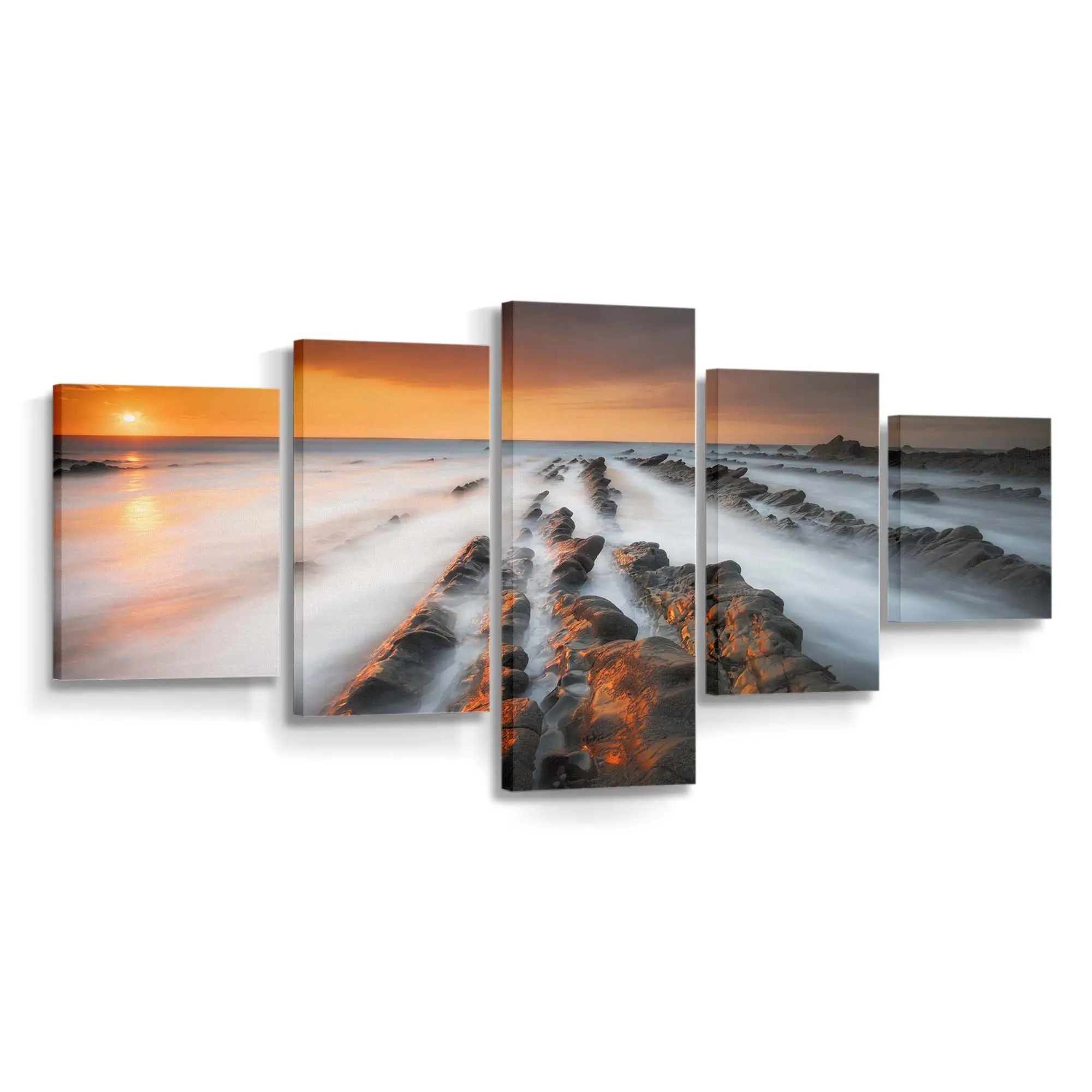 Meeresfelsen am Welcombe Beach im Nebel des Sonnenuntergangs Leinwandbild