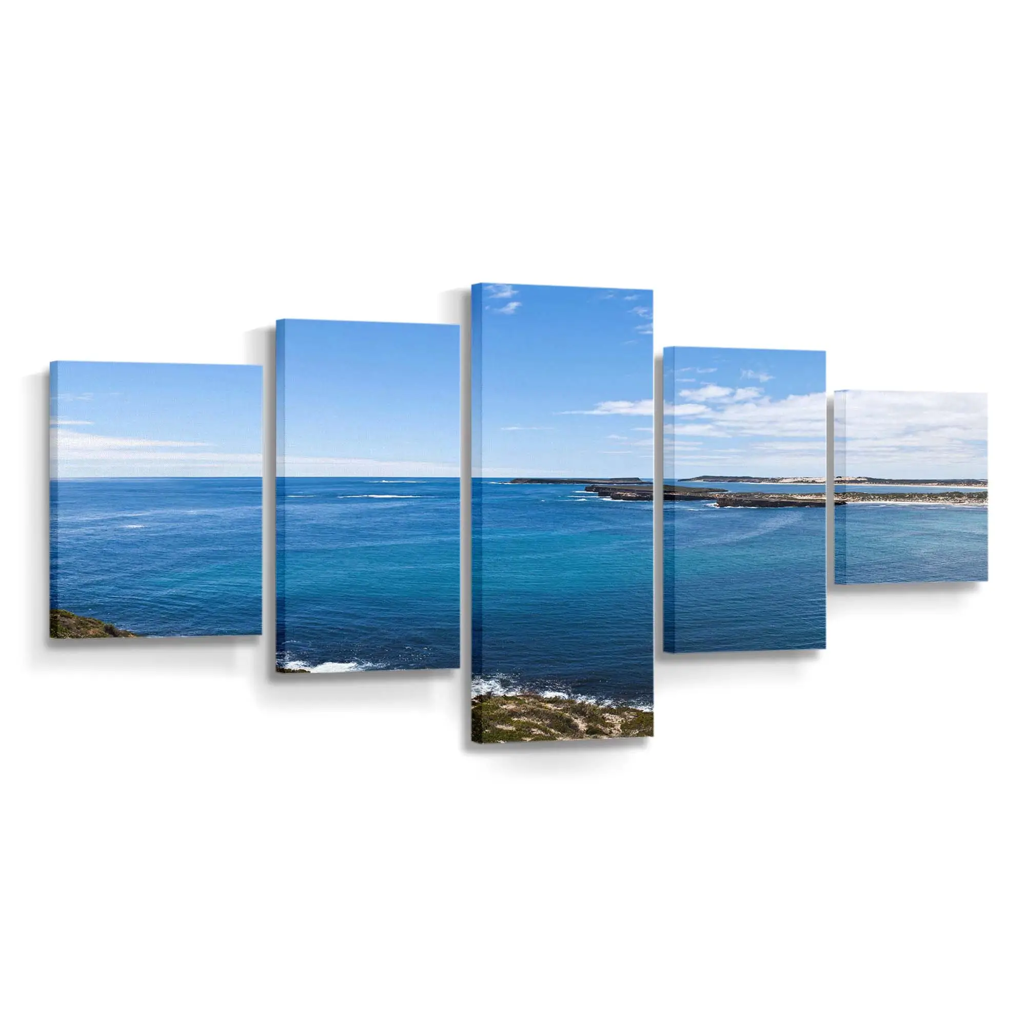Panoramalandschaft einer Küstenbucht Leinwandbild