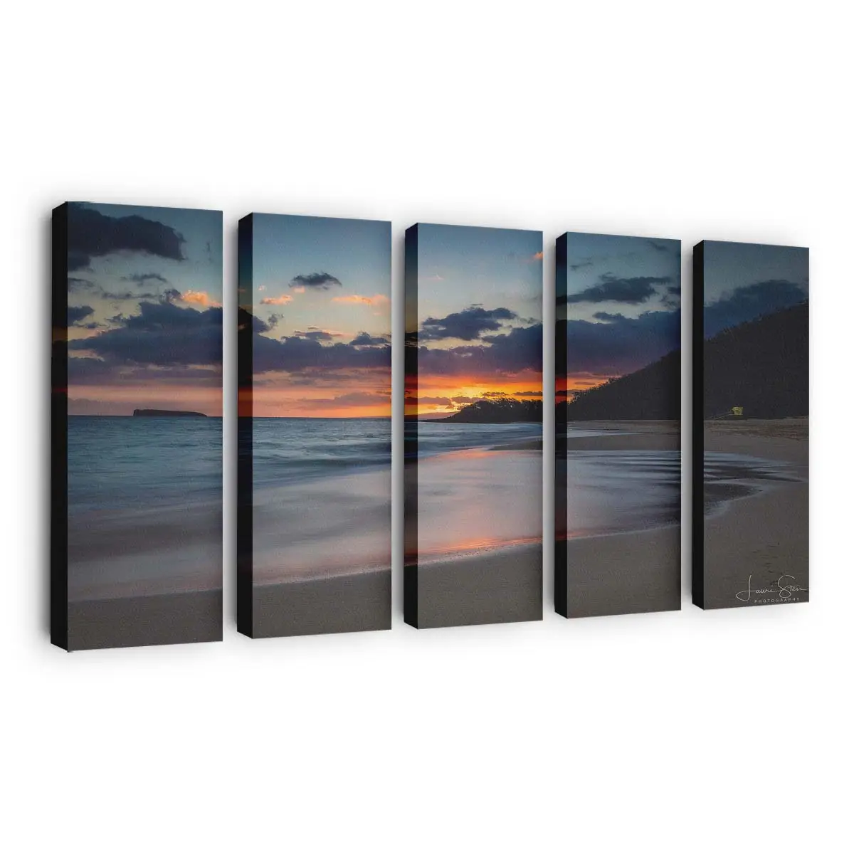 Farbenfrohe Sonnenuntergangslandschaft am Meeresstrand Leinwandbild