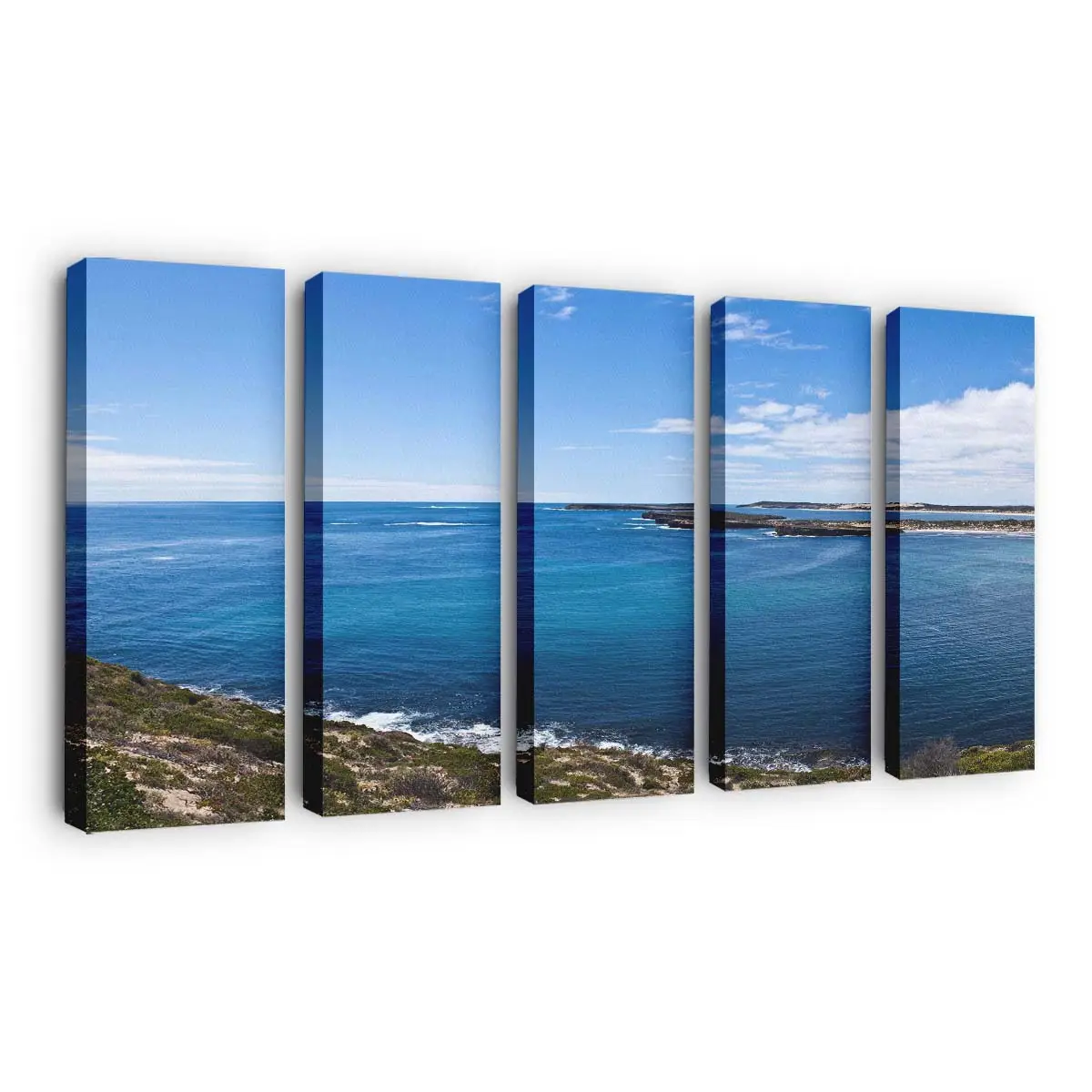 Panoramalandschaft einer Küstenbucht Leinwandbild