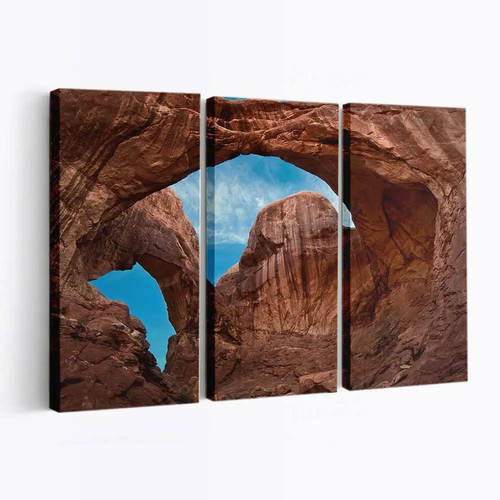 Massive Felsen in der Wüste Leinwandbild