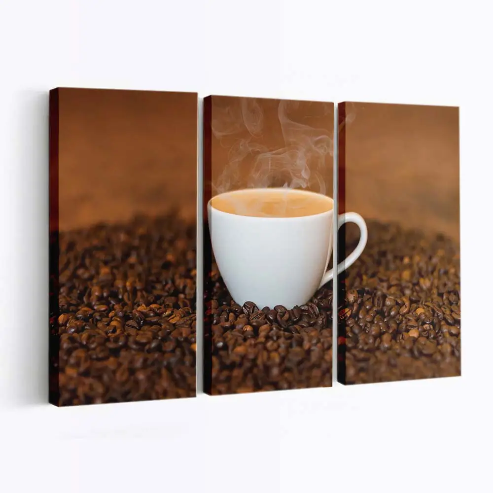 Dampfende Morgendliche Kaffeetasse auf Hellem Tisch Leinwandbild