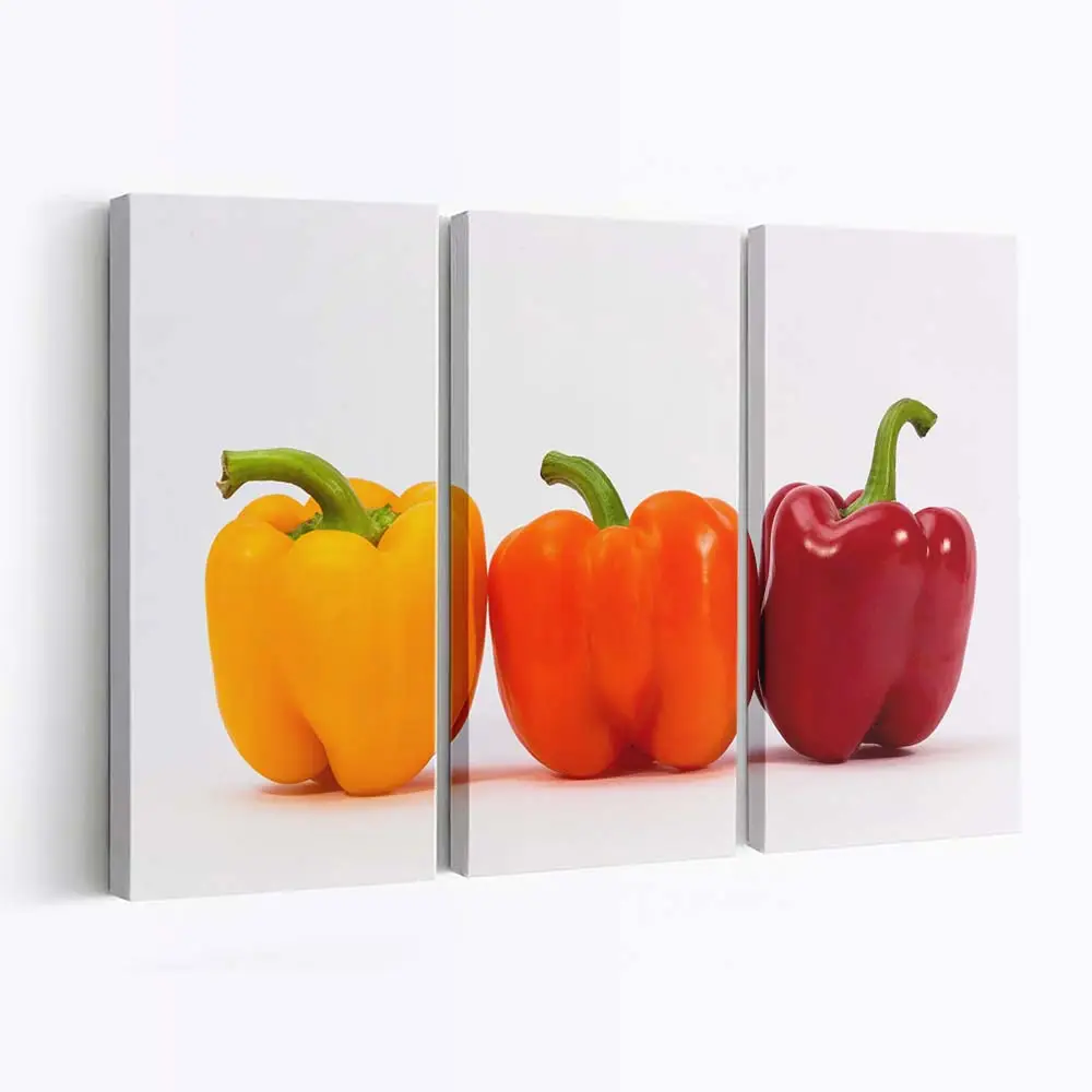 Erntekorb mit Bunten Frischen Paprika Leinwandbild