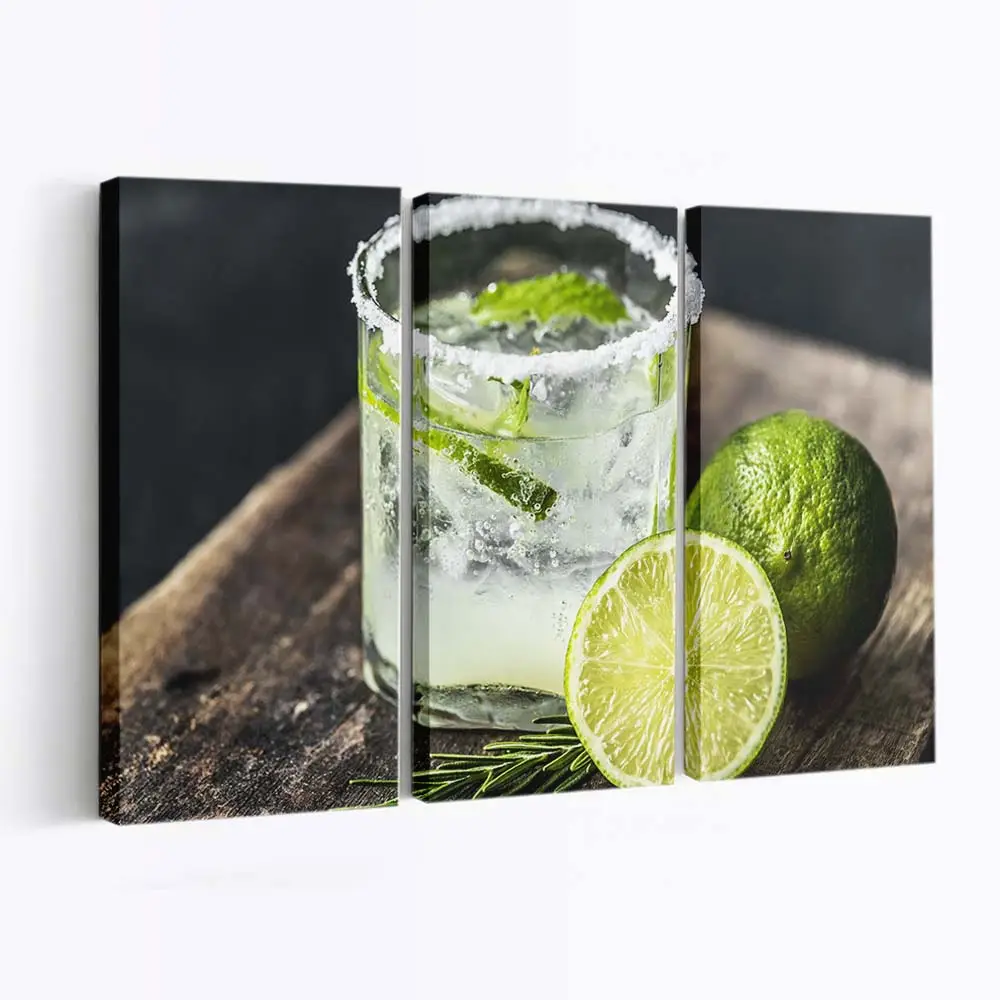 Klassische Limetten-margarita mit Salzrand Leinwandbild