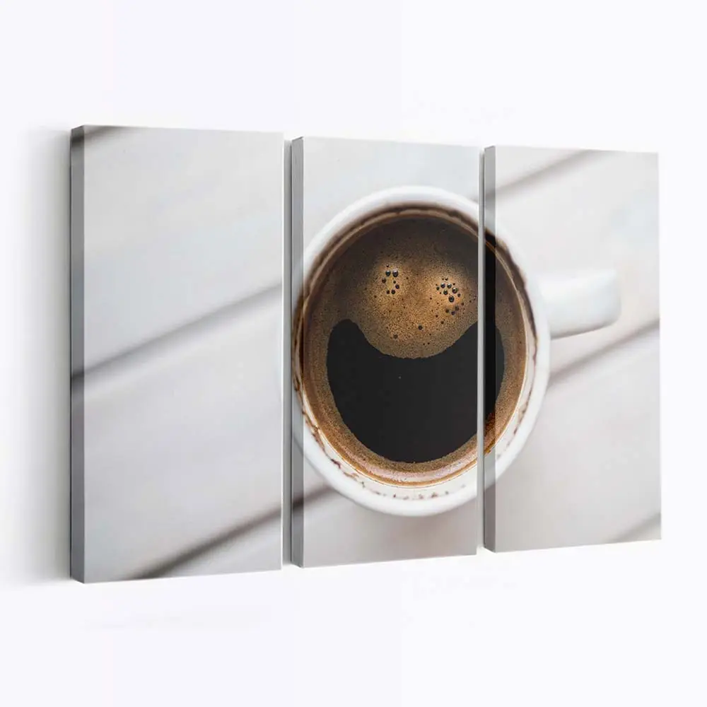 Latte Art mit Frhlichem Lächelndem Gesicht Leinwandbild