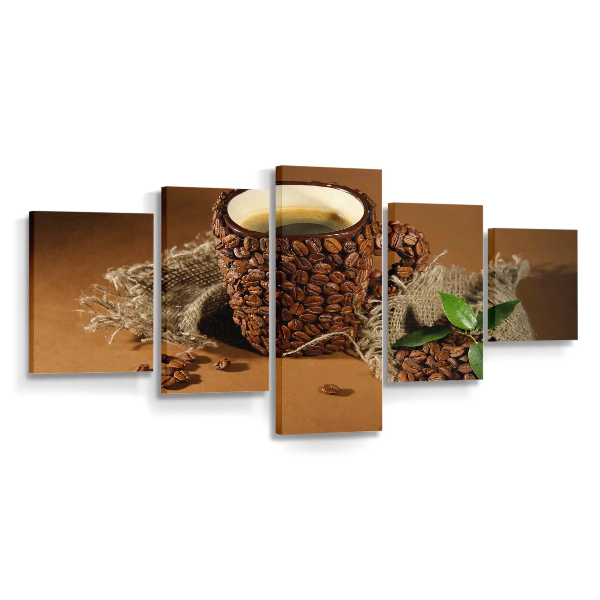 Kaffeetasse Gefüllt mit Bohnen und Grünen Blättern Leinwandbild