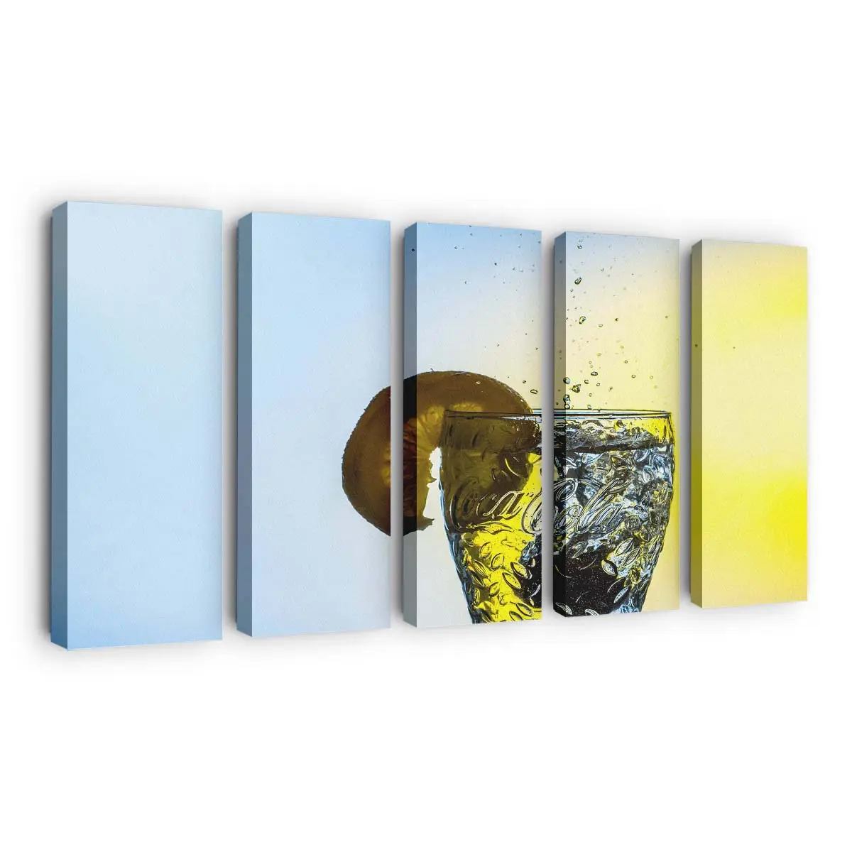 Kaltes Glas Wasser mit Frischen Zitronenscheiben Leinwandbild