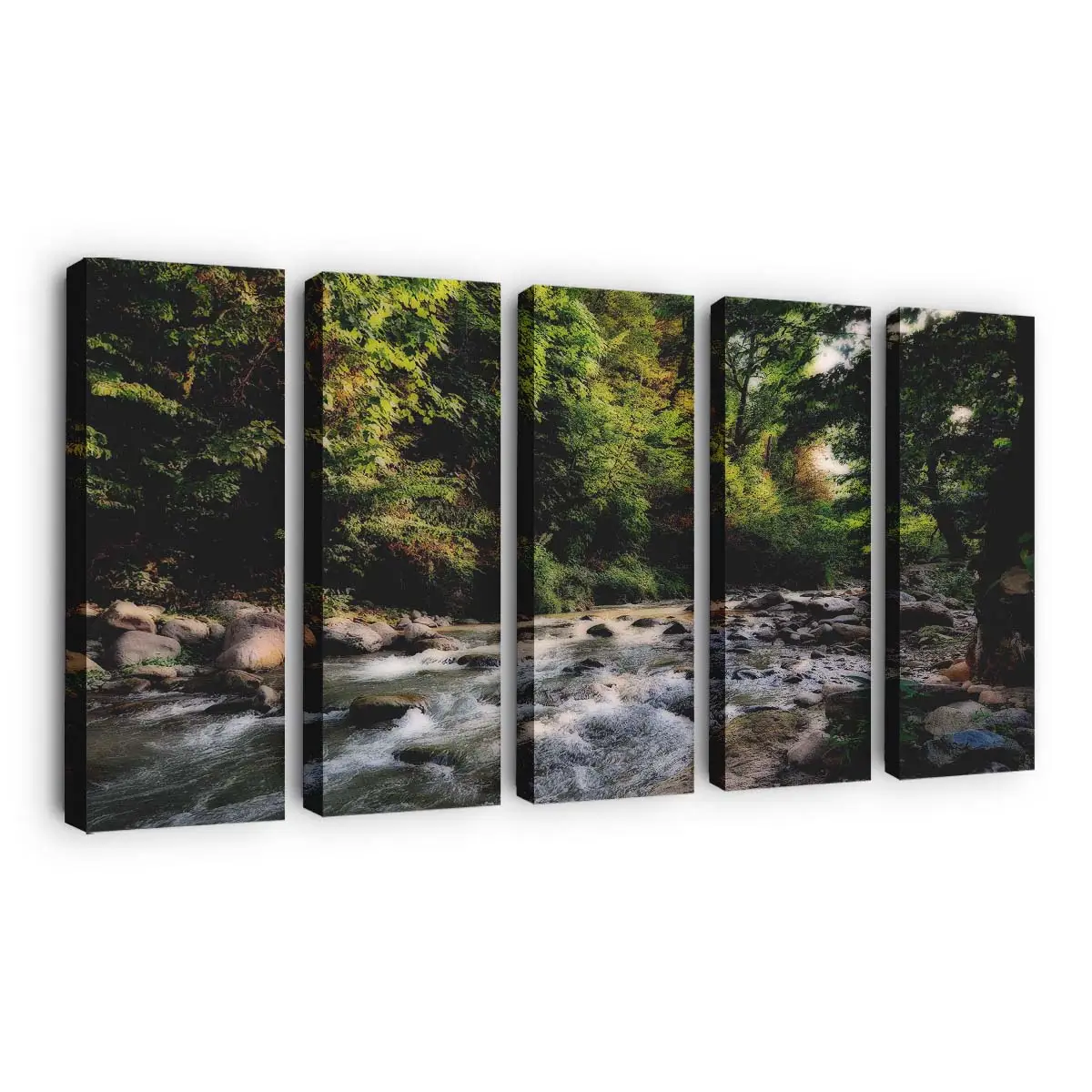 Malerische Flusslandschaft in Masal – Natur Wandbild