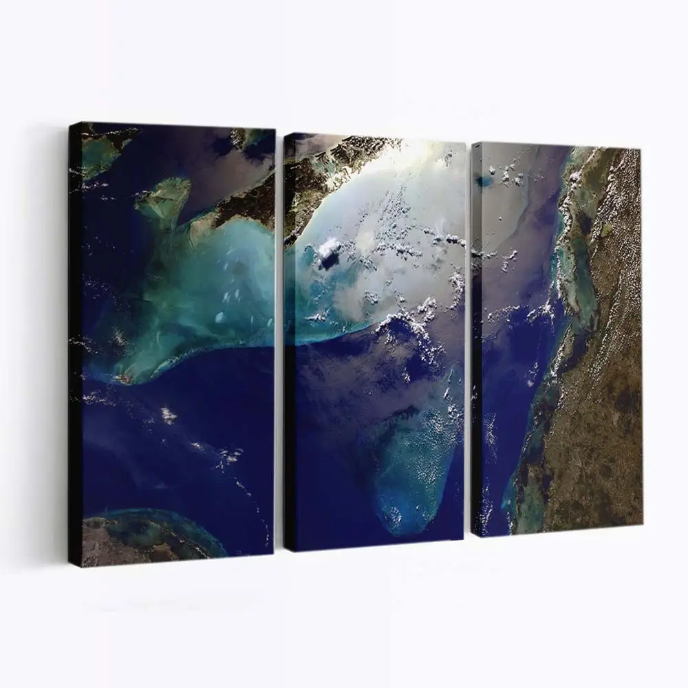 Kuba und Bahamas aus dem Weltraum – Erde Leinwandbild