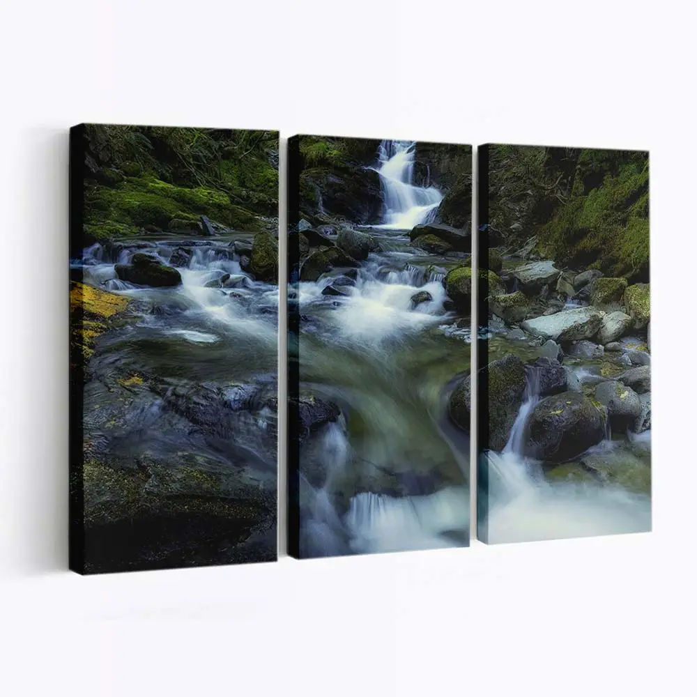 Strzender ÜbergWasserfall – Landschaft Wandbild