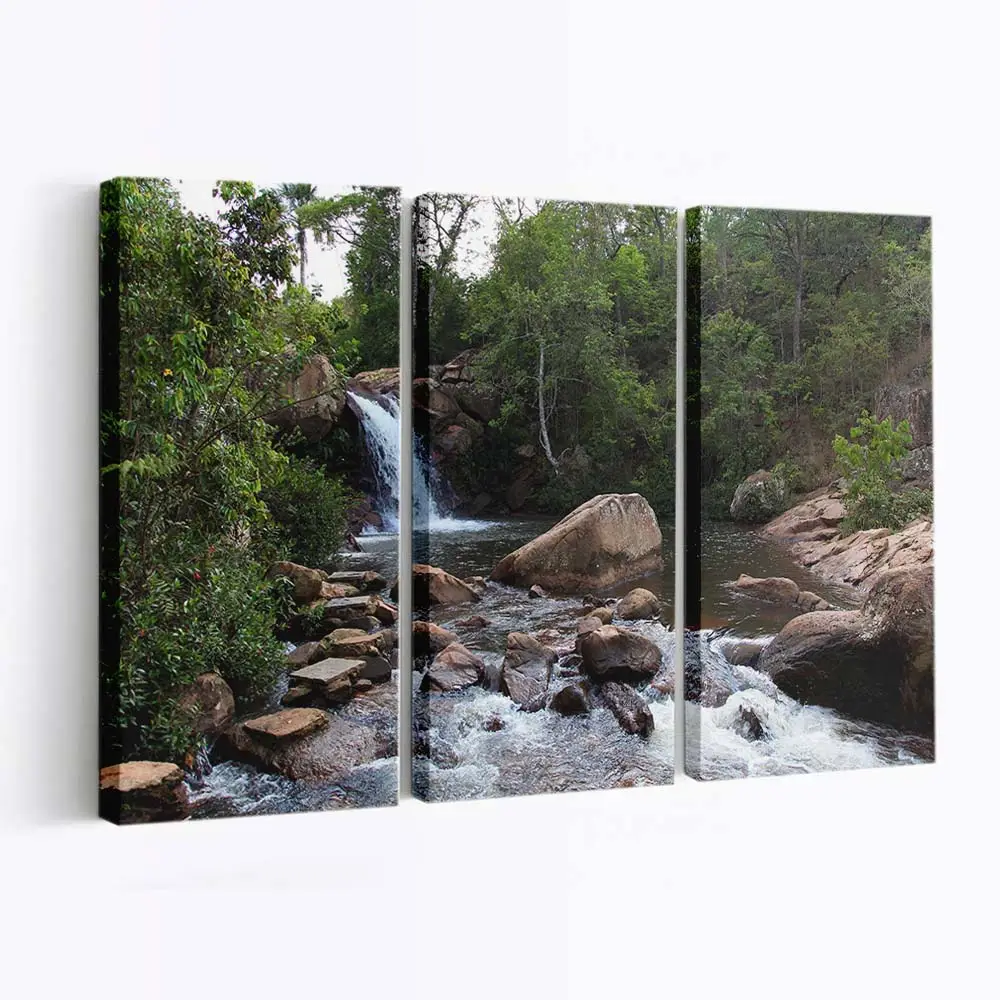 Wasserfall am Saia Velha Club in Brasília – Wasserfall Leinwandbild