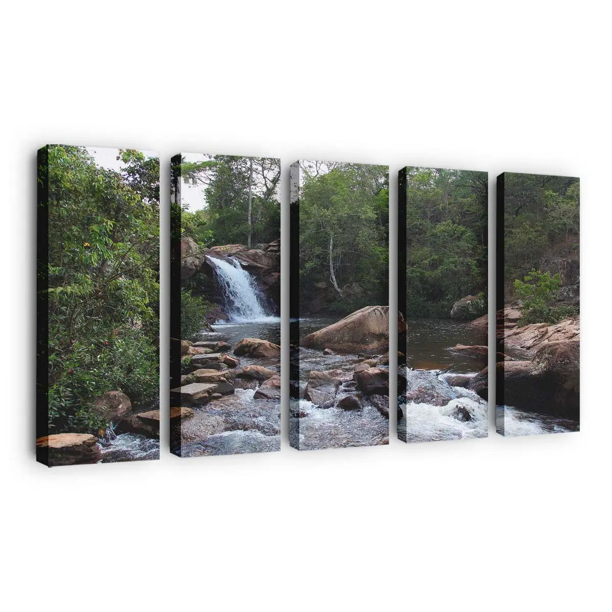 Wasserfall am Saia Velha Club in Brasília – Wasserfall Leinwandbild
